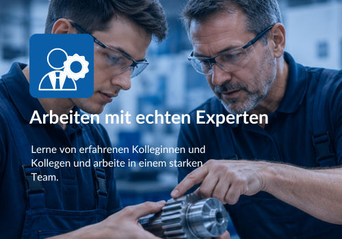 Erfahrener Mitarbeiter erklärt einem Kollegen die Fertigung eines Maschinenbauteils
